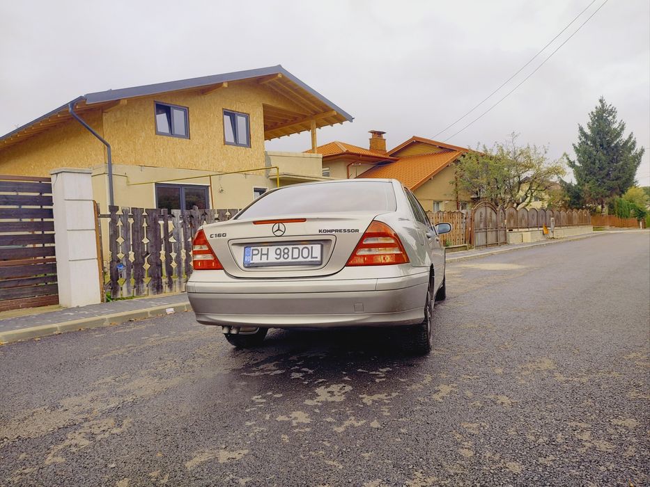 Vând Mercedes w203 impecabil benzina 166000 km