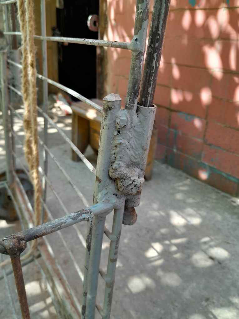 Продаю хозяйственную тележку.