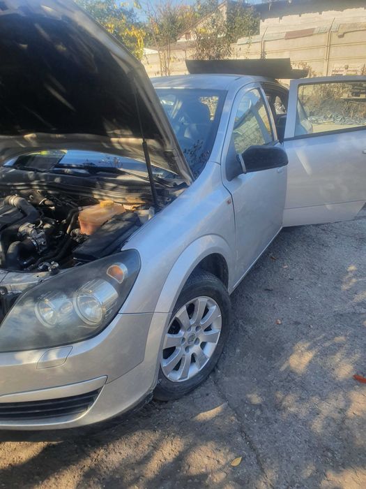Fata completa / Piese dezmembrari  Opel Astra H 1.7 cdti 101 cai