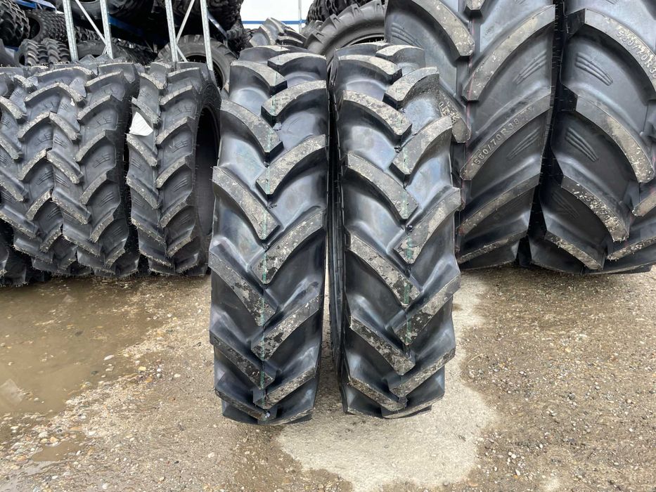 Anvelope 9.5-24 noi cu 8 pliuri marca OZKA pentru tractor fata