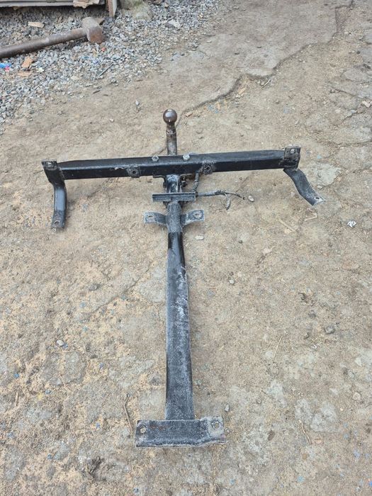 Продам фаркоп на Ауди 80 б3