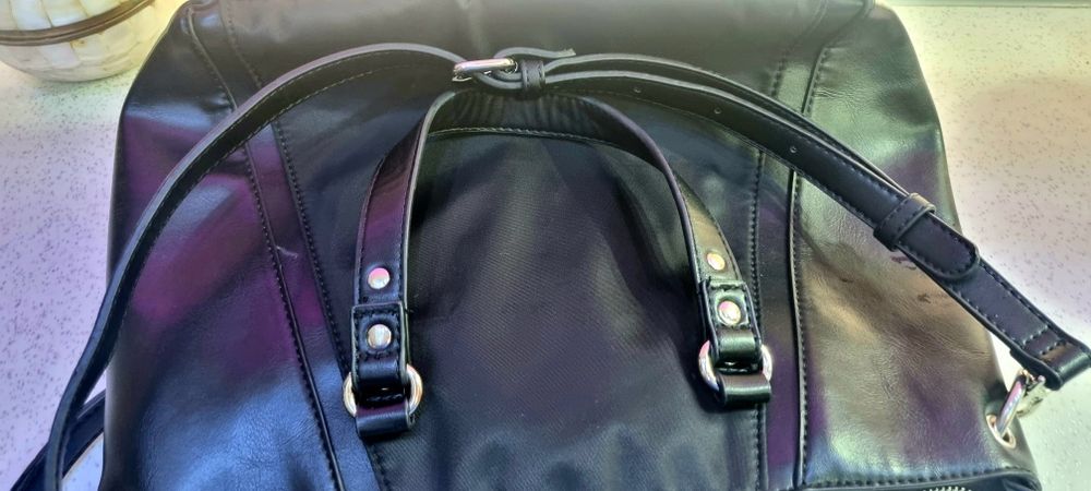 DISIGUAL и Gold & gold чанти на цена от 20лв. 35лв. 55лв.