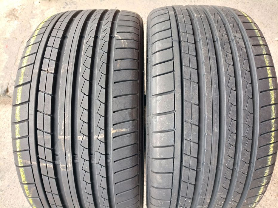 2 anvelope de vara Dunlop ca si noi 265/30 R20
