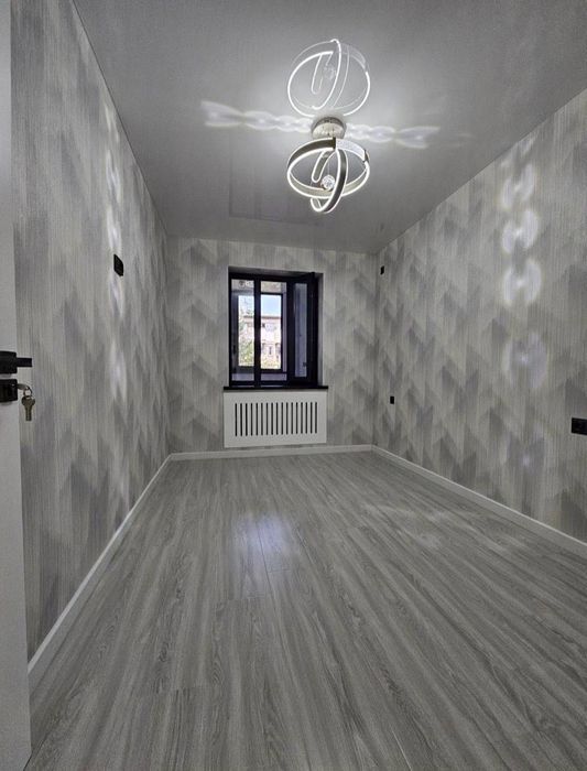 Ц6 ПЛОЩАДЬ-52m2  1в2/2/4 
Кирпич 77-Серия 
Комнаты-Раздельно кирпич