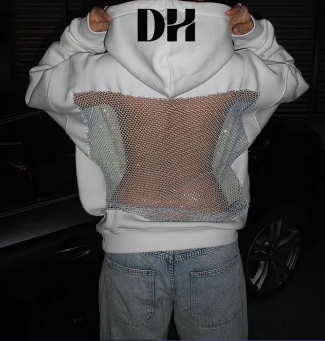 Толстовка с открытой спиной