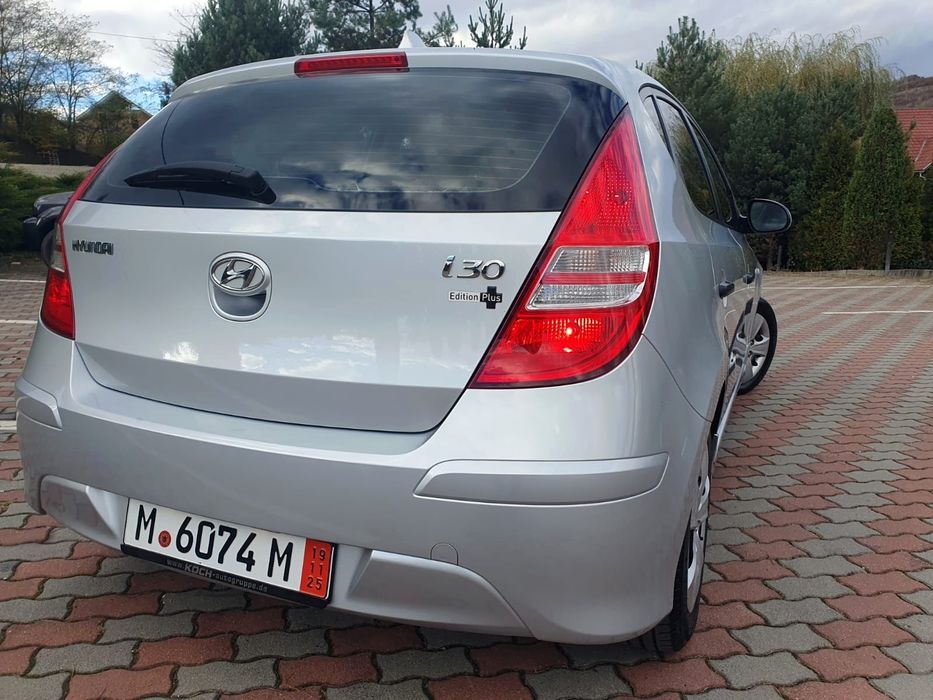 -Hyundai i30 facelift-2011-1.4benzina-109cai-euro5-germania toll -