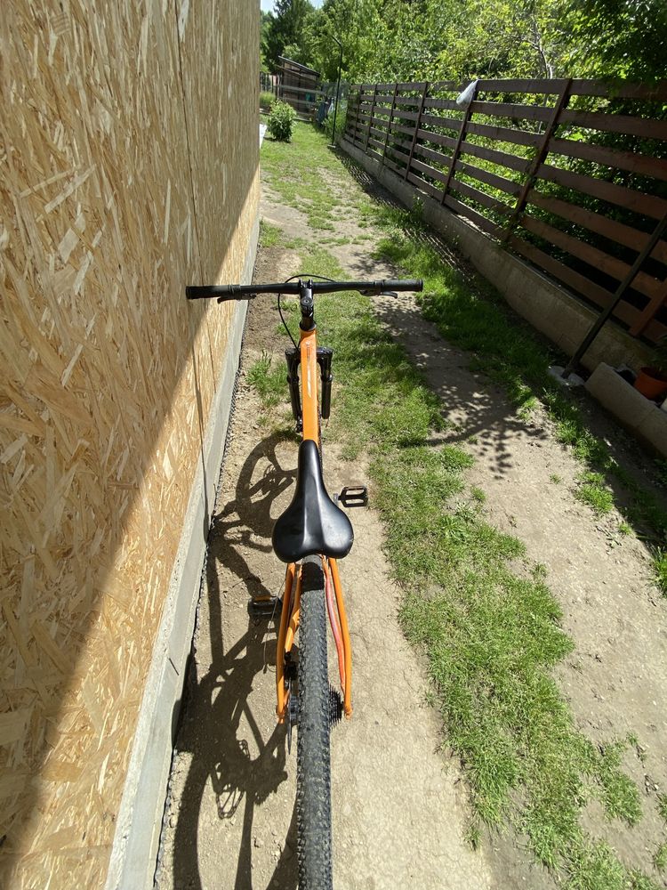 Carpat,intact modificat in dirt bike fara lant.PRET 800lei NEGOCIABIL
