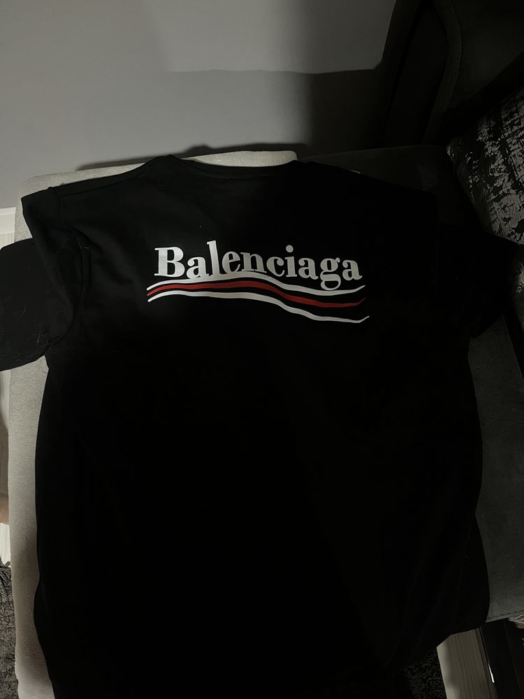 Тениска на Balenciaga