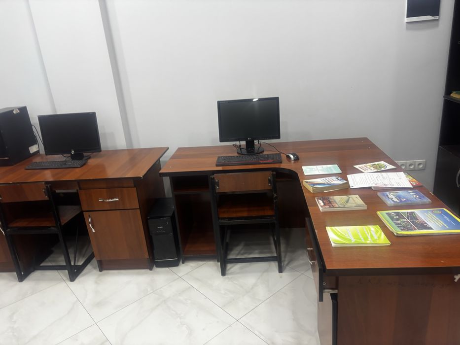 Компьютор столлари сотилади