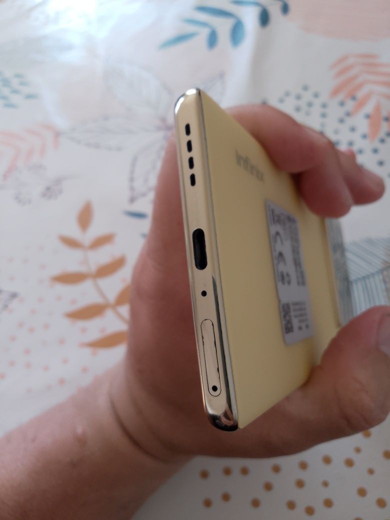 Infinix Note 40 Pro 4G 256/8