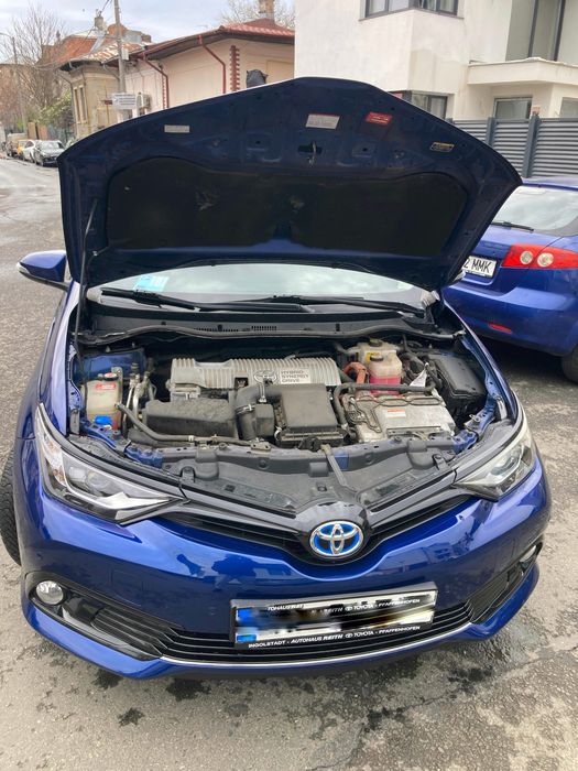 Toyota Auris Hybrid