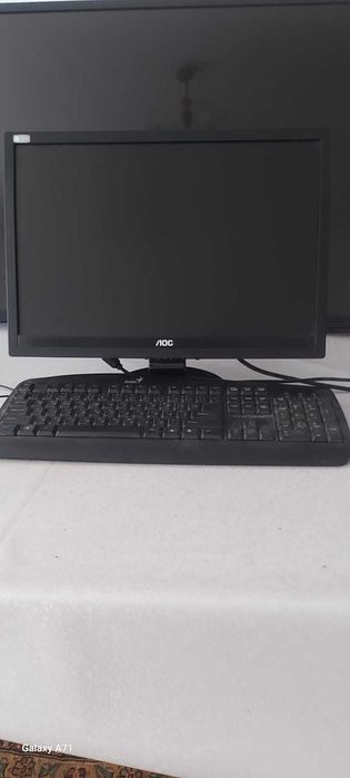 Монитор. клавиатура. два процессора б/у продам