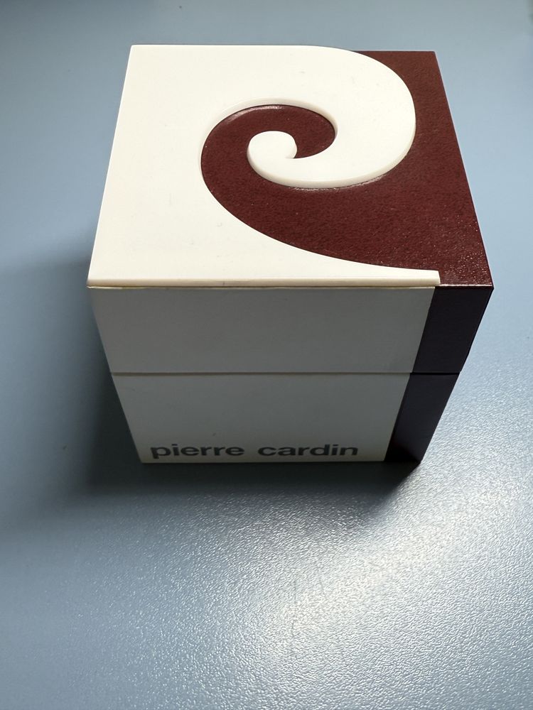 Часовник Pierre Cardin, оригинален