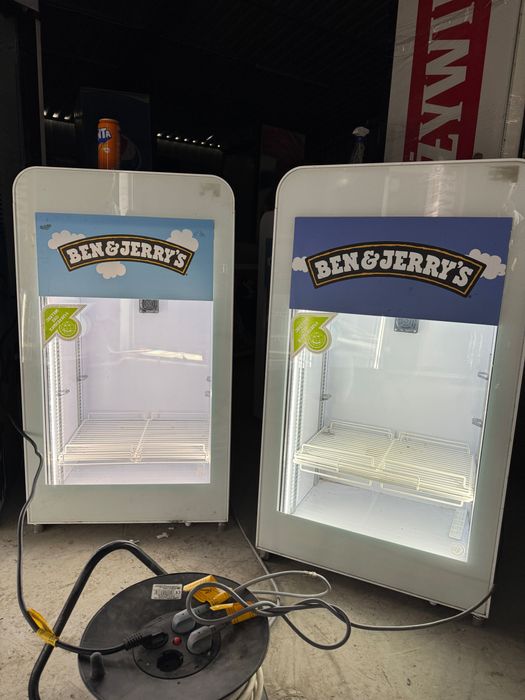 Mini congelator frigorific vertical profesional