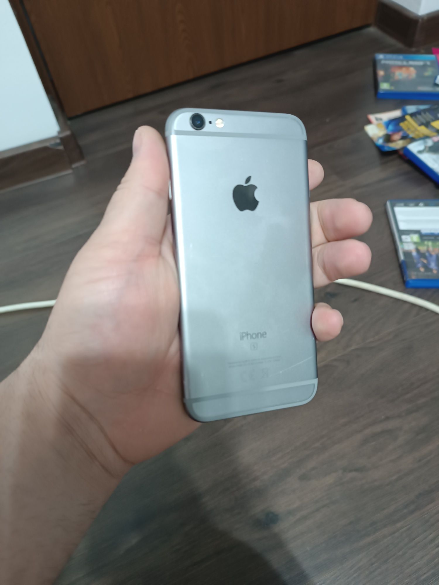 iPhone 6s Pentru Piese Display/Baterie/Capac