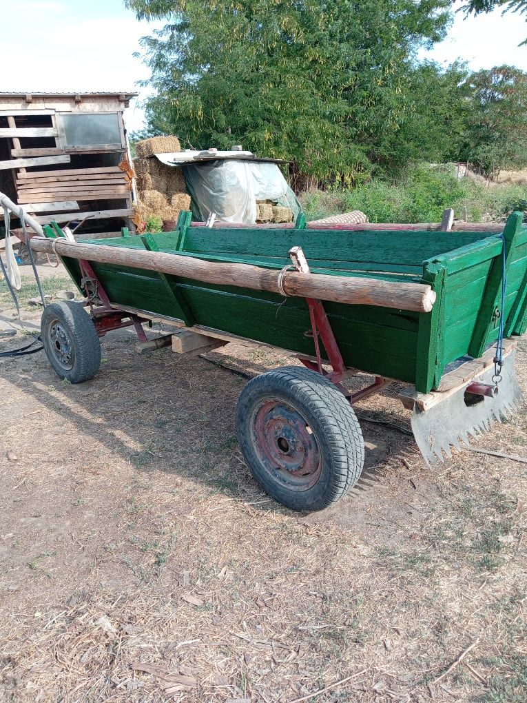 Vând căruță  usoara
