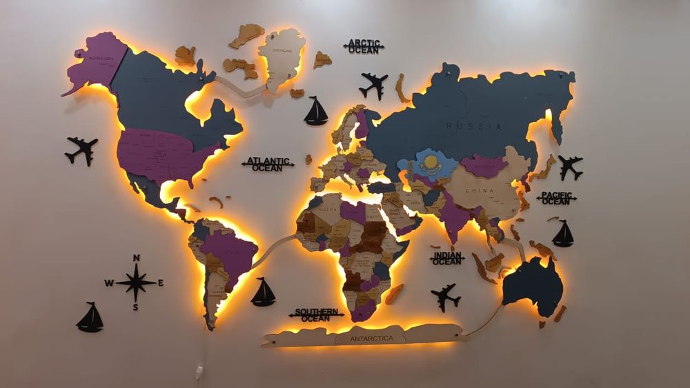 Карта мира из фанеры – элегантный декор для путешественников!