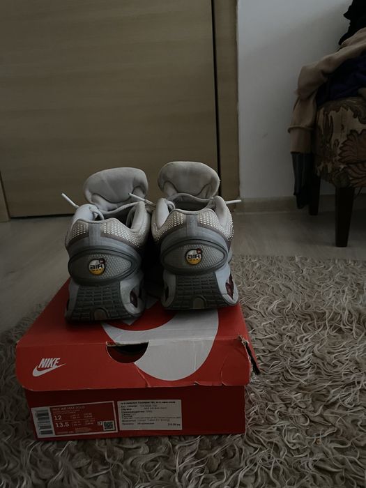 Уникални Обувки-Nike Dn