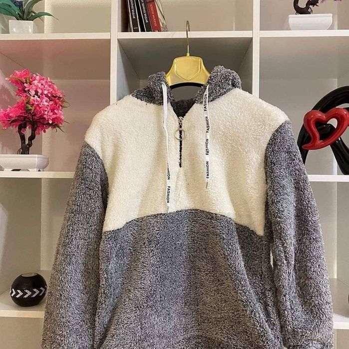 Vând LOT DE HAINE/încălțăminte