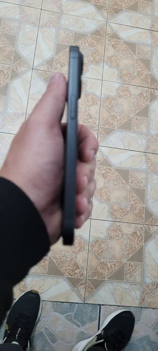 Ipfone 15 Black 128 stare deosebită foarte întreținut