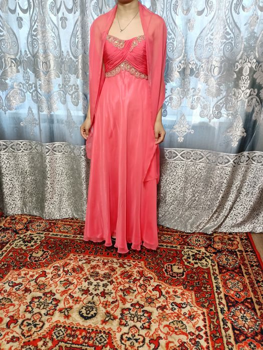 Продаю вечернее платье