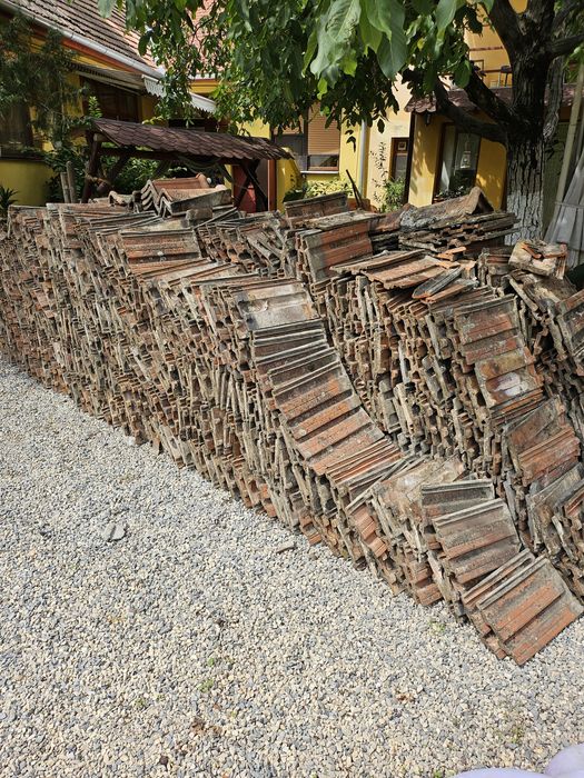 Tigla veche din reparatii acoperis