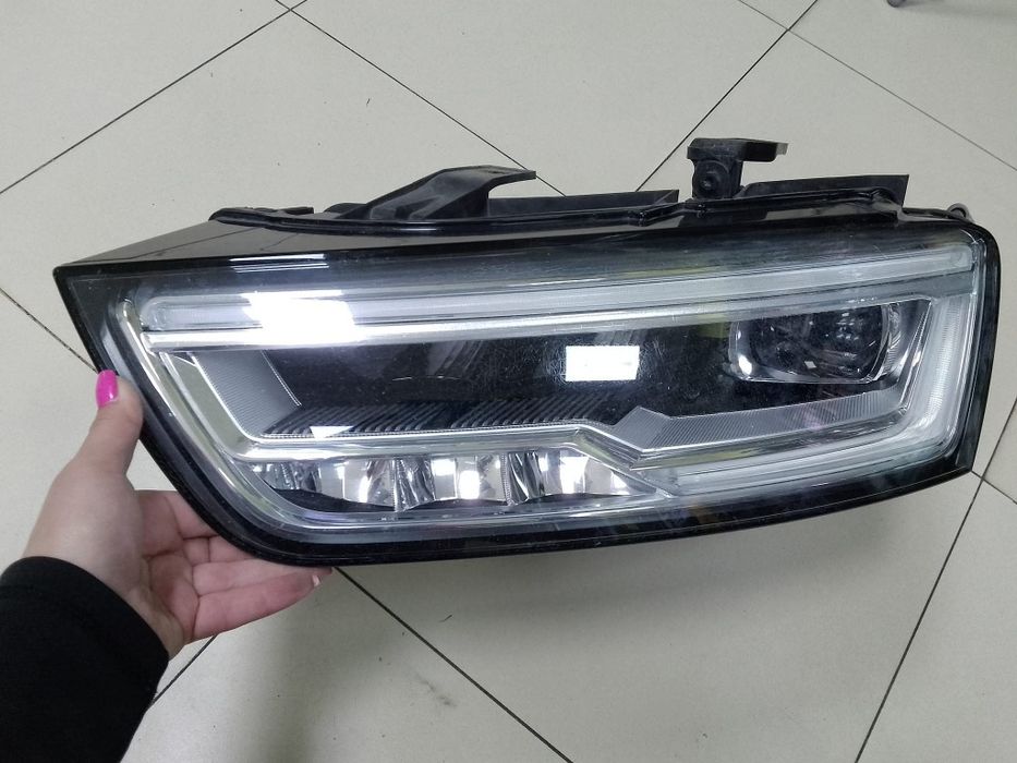 Фарове Audi Q3 2016