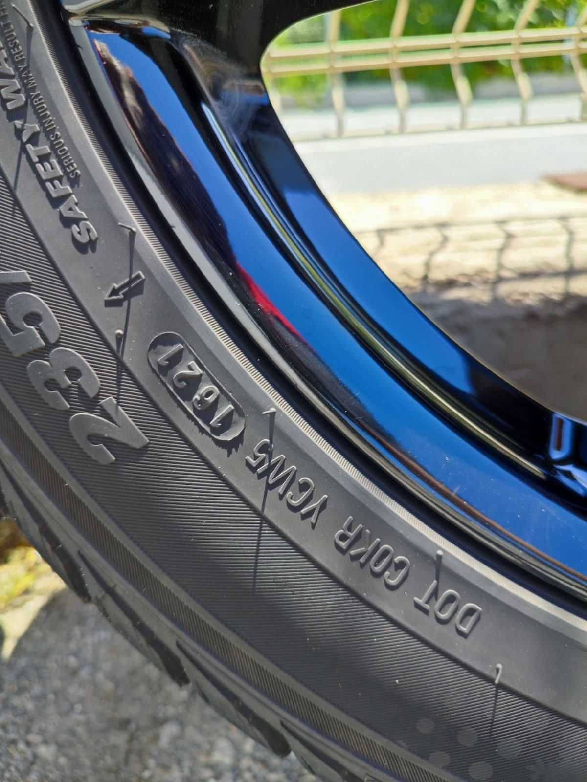 286 - 4бр. Алуминиеви джанти 18'' 5X114.3 гуми 235/45R18 Kia