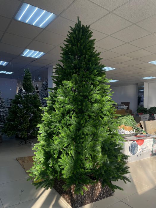 Пышная Елка 240 см в наличии