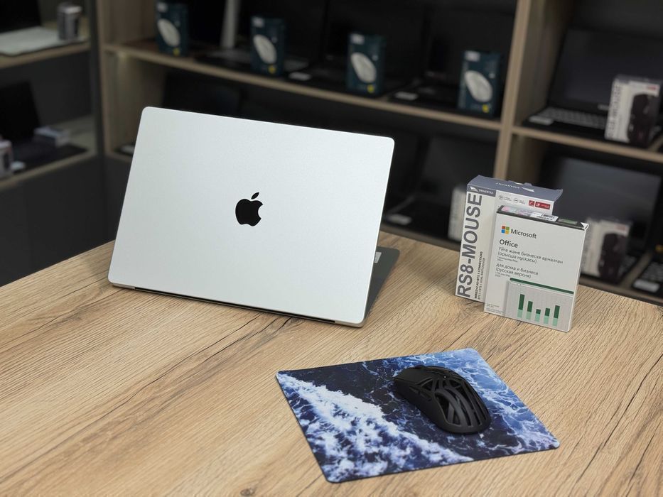 MacBook Pro 16.2" M3 Max / 36GB / 1TB — максимум для разрабов