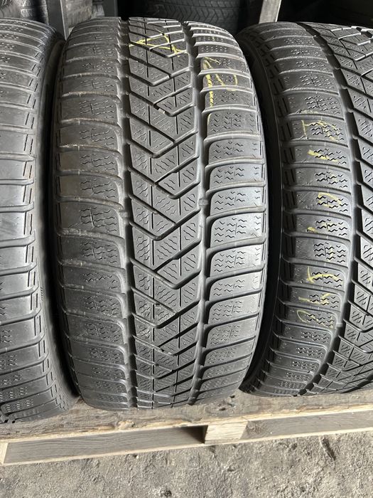 4 anvelope de iarna 245/40/18 Pirelli!