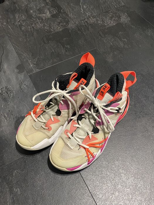 Adidasi de Baschet Jordan