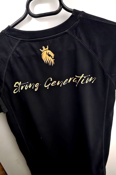 Мъжка спортна тениска Strong Generation.