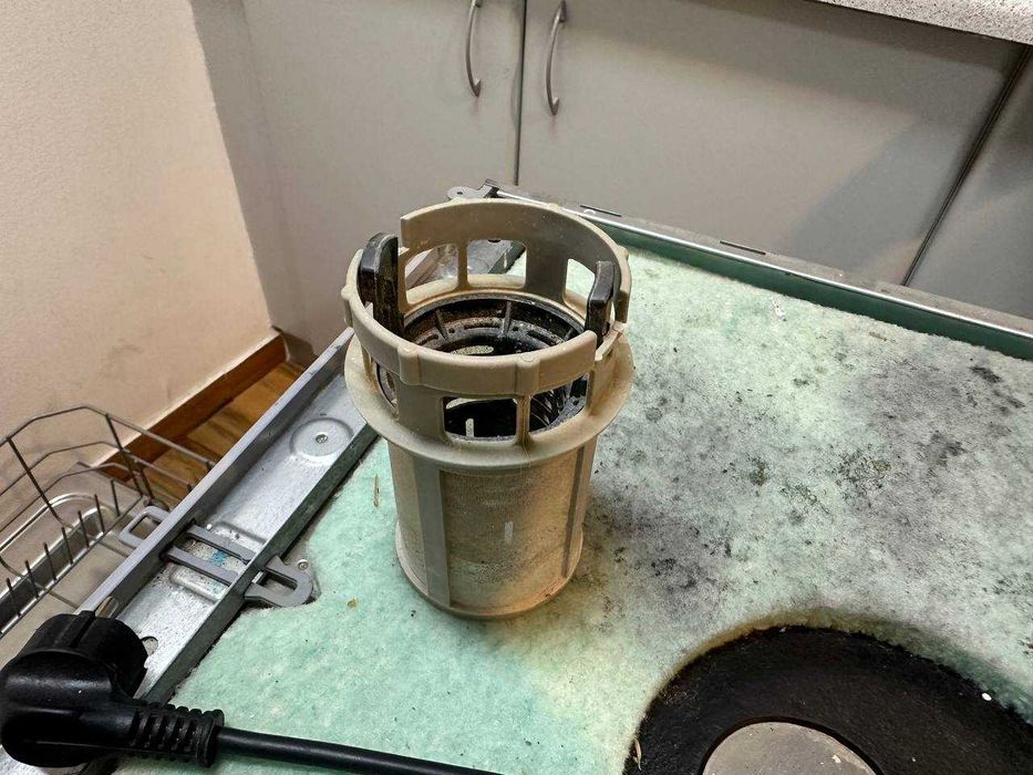 Встраиваемая посудомоечная машина Hotpoint Ariston LTB 6M019