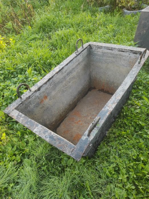 Продам 2 ёмкости для бетона на строике