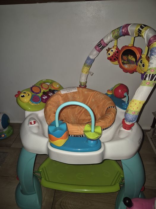 Centru de activitati cu trambulina