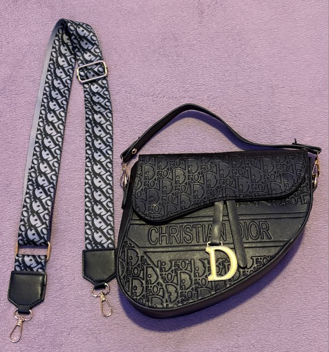 Дамски чанти и портмоне