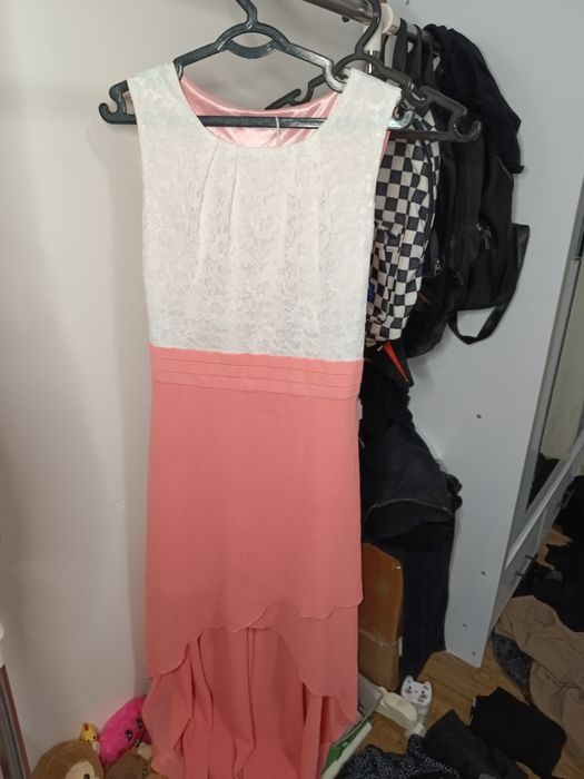 платья в хорошем состоянии