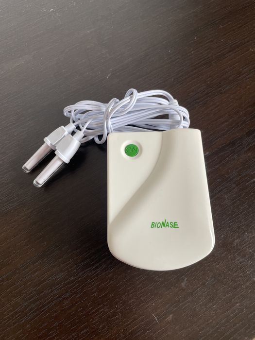 Dispozitiv de tratament pentru rinita nazala etc