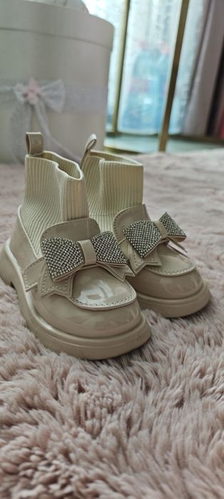 Pantofi tip gheata 27