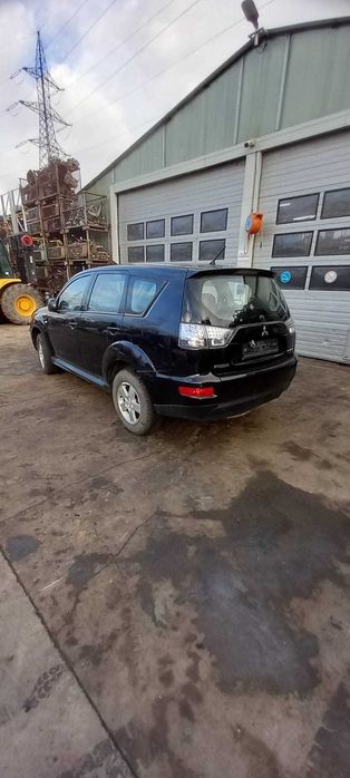 Mitsubishi Outlander 2.0 BENZINA  Dezmembrez/Dezmembram