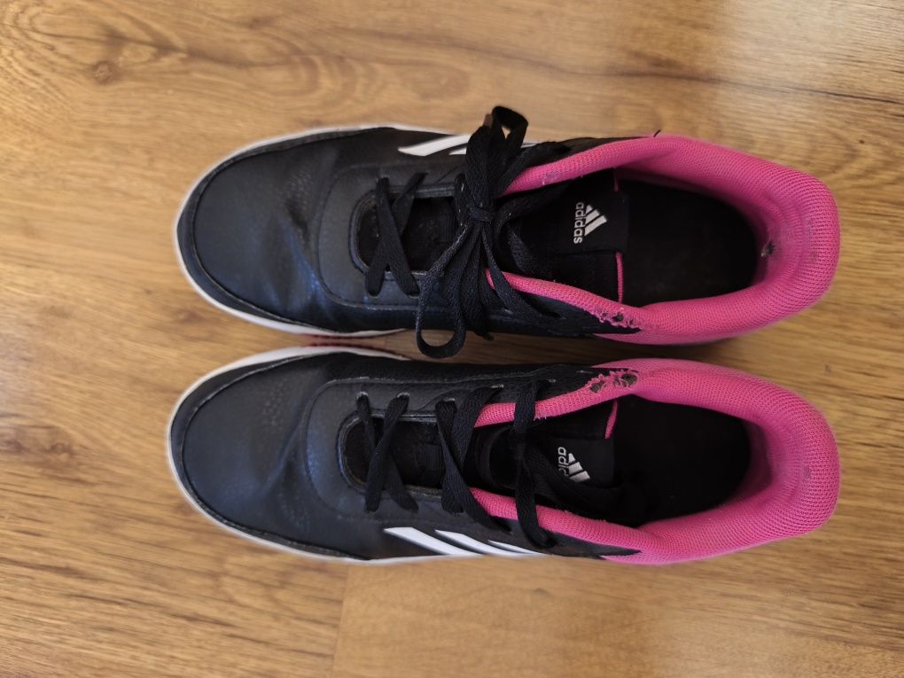 Маратонки Adidas 39 1/3