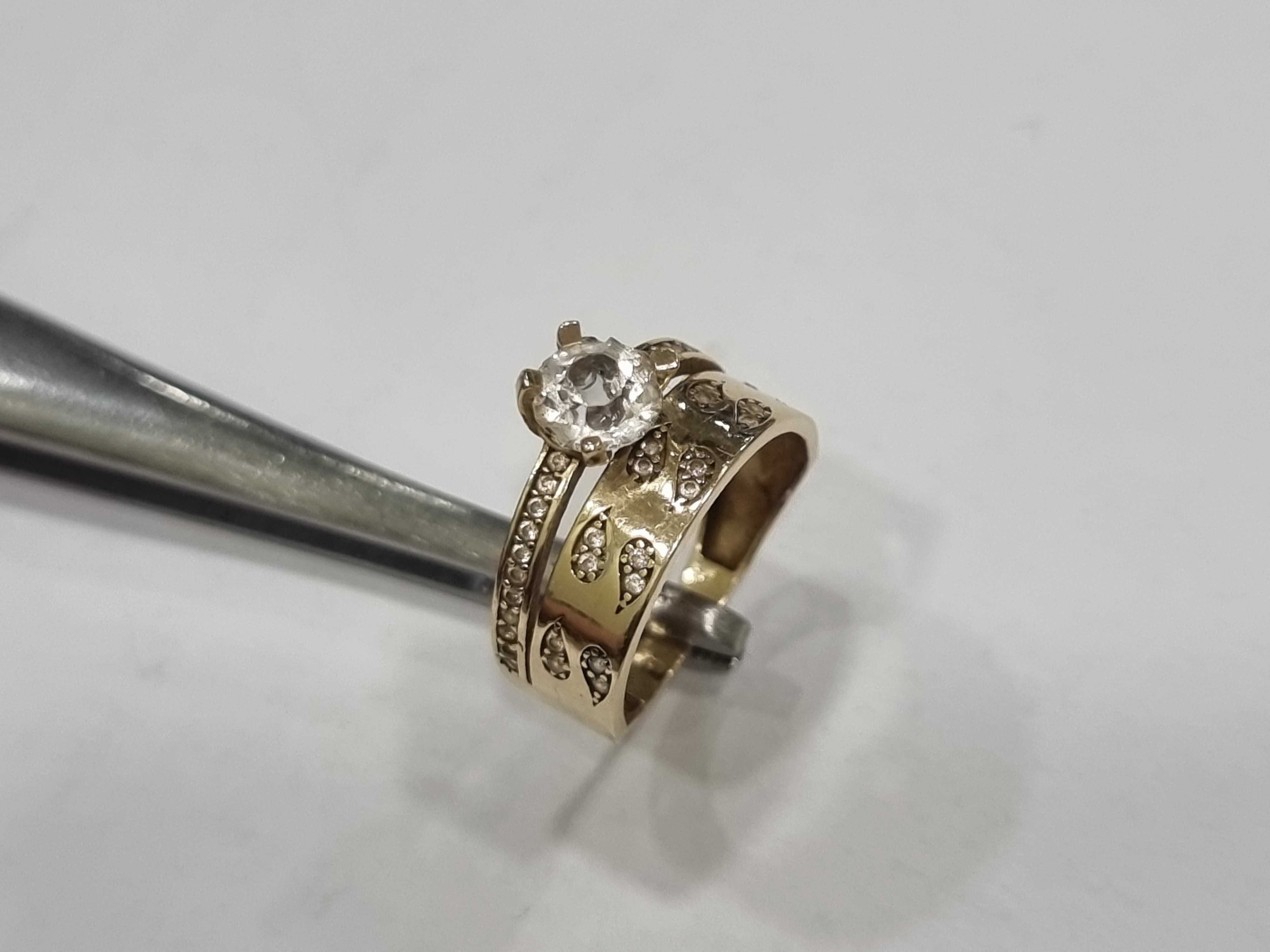 Дамски златен пръстен 2.83 гр.
