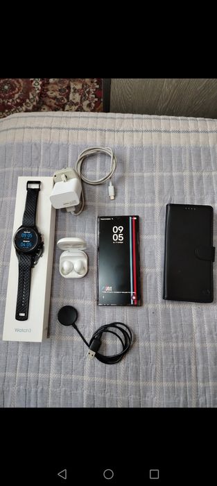 Продам Самсунг S 22 Ультра в Идеальном Состояние Месте Часами и Наушни