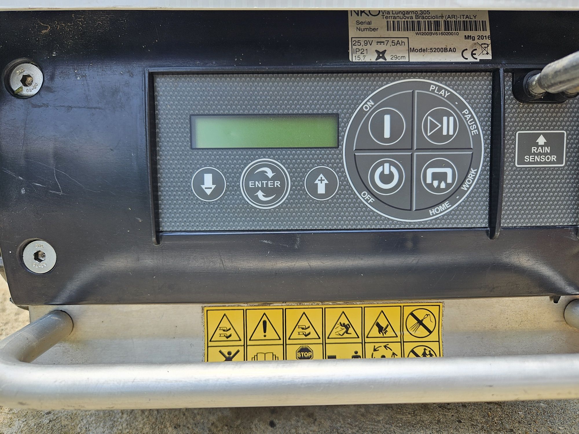 Косачка робот Wiper runner S