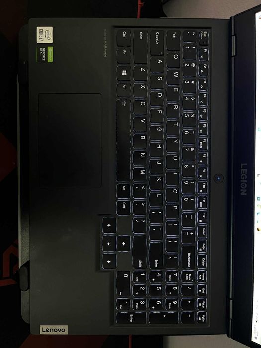 Lenovo legion 5 .