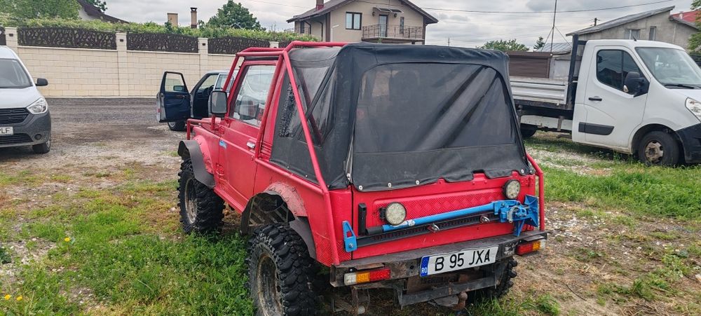 Vând samurai cu motor de 1.6 8 v vitara