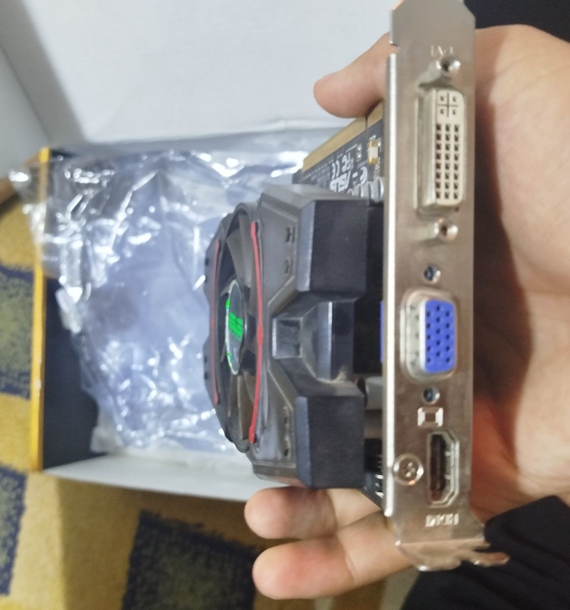 Videokarta - gts 450 sotiladi. Продам гтс 450.  200 kelishiladi