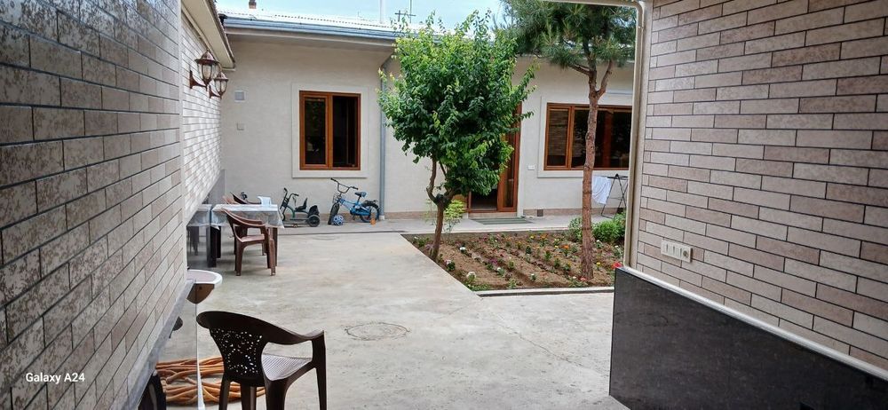 Продаётся дом 3.04 сотки 6 комнат