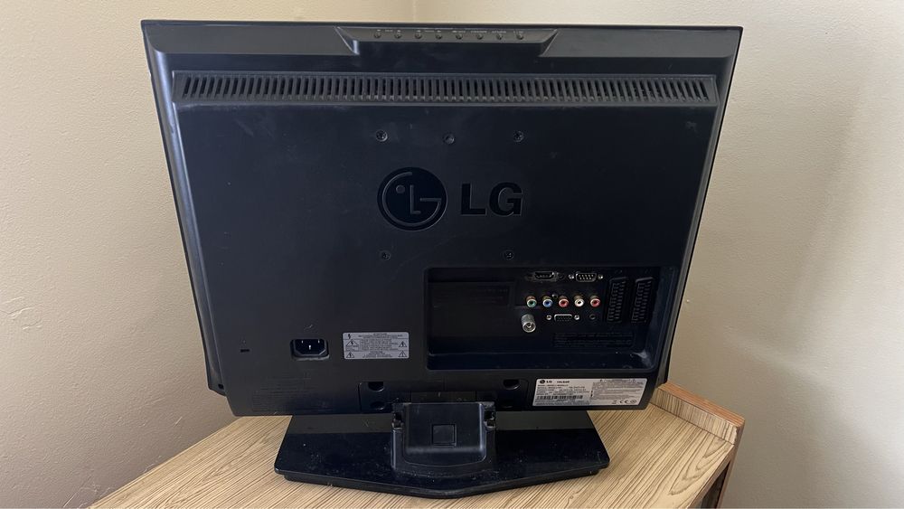 Телевизор LG 19inch